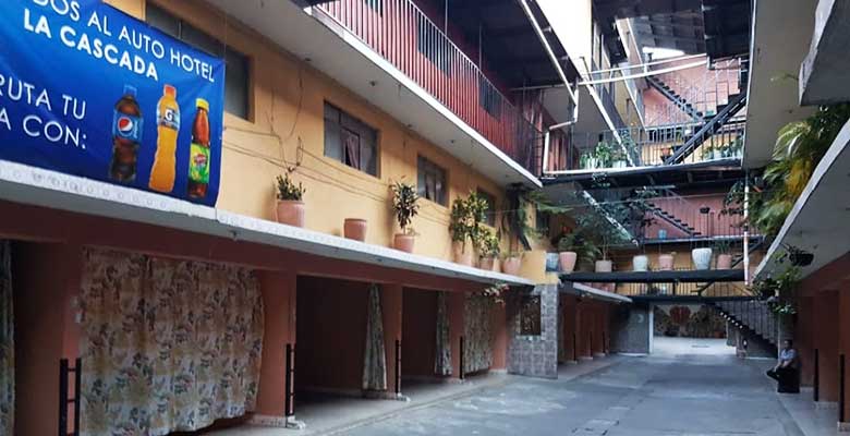 Auto Hotel La Cascada