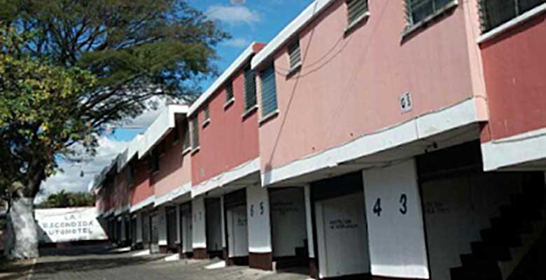 Auto Hotel La Escondida
